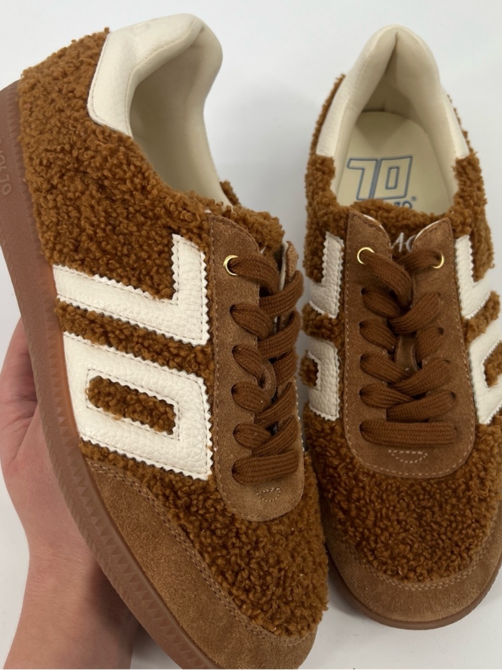 Back70 Faux Shearling Brown Cream Accent Athleisure Lace Up Women's Sneakers 38 - Picture 2 of 7